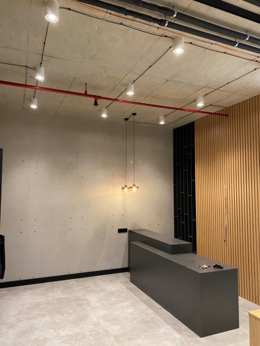 ოფისი მზიურის კორტებთან