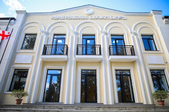 დმანისის სკოლა